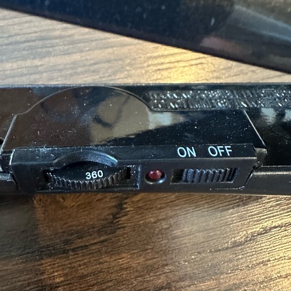 Chi Air 1” Flat Iron - Picture 3 of 6